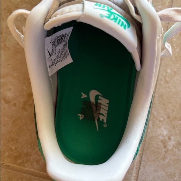 Nike AirForce 1 White and Green Low-Top Sneakers - Picture 10 of 14